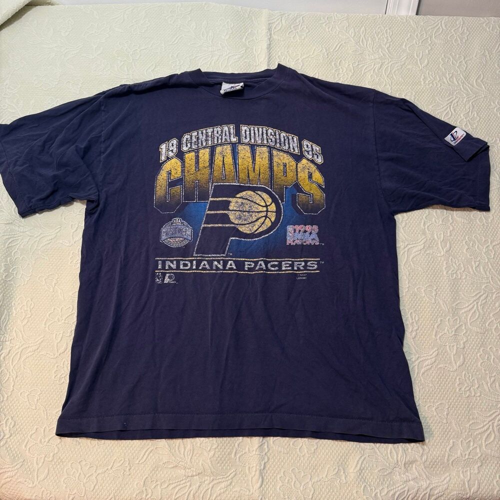 Faded Vintage 1995 Indiana Pacers T-shirt. XL-2XL